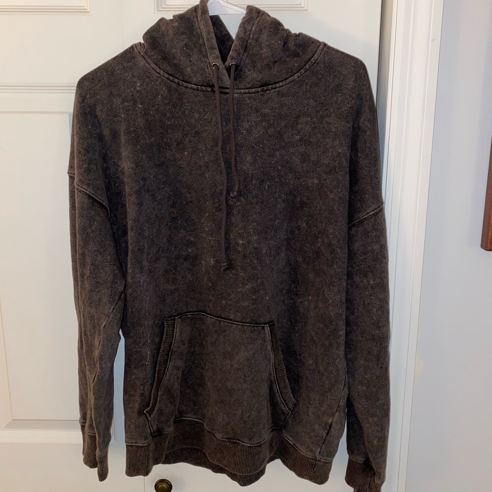 Brown sweatshirt